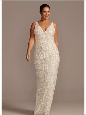 NWT!! Beaded V-Neck Column Style Wedding Dress